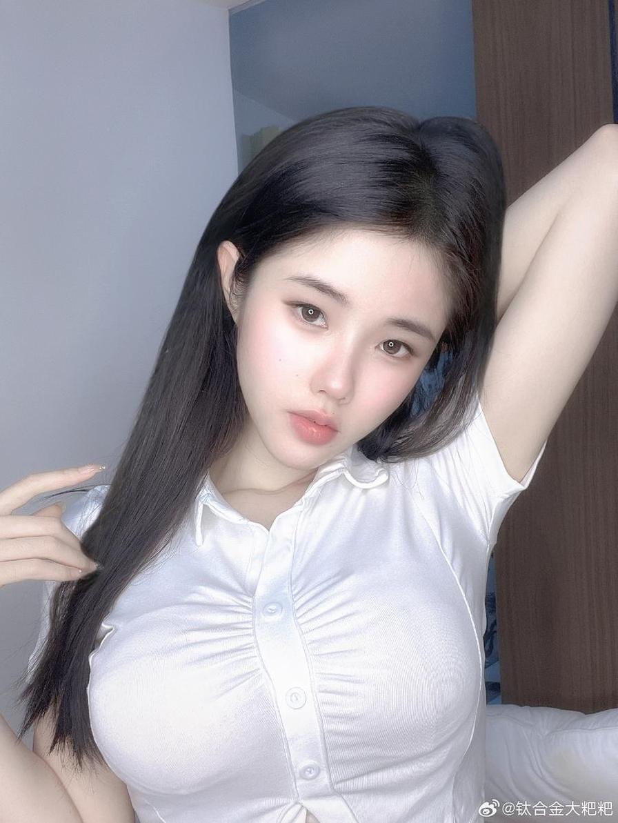 通过51吃瓜免费下载苹果版app，轻松收藏好片